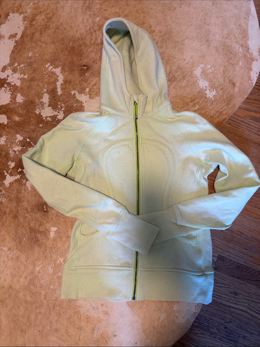 Lululemon Light Green Scuba Hoodie size 8